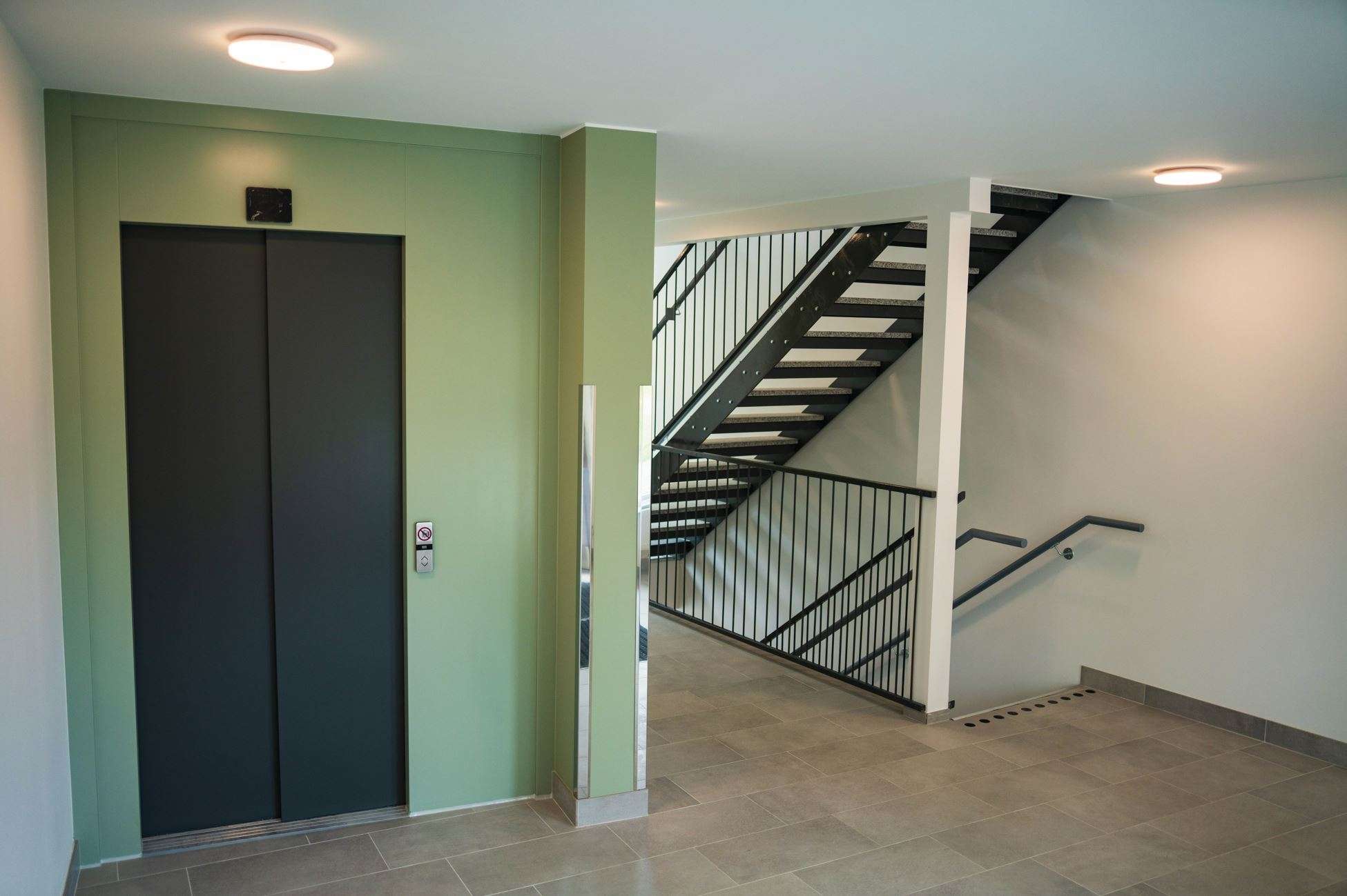 Smidesprodukter trappor och räcken